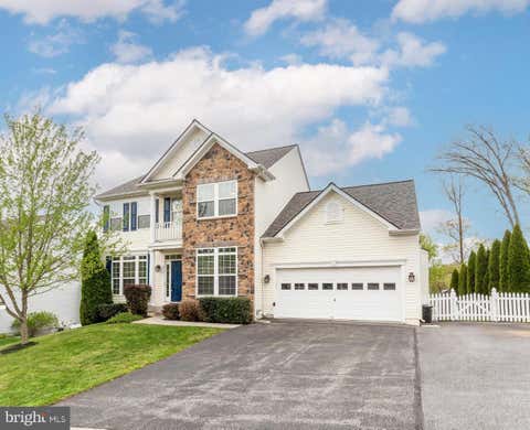 Homes For Sale - 2511 Highcrest Court<br/> Carroll County, MANCHESTER, MD 21102