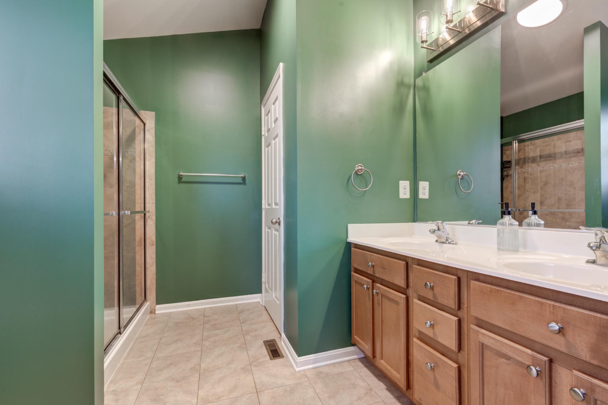 MANCHESTER FARMS - Residential