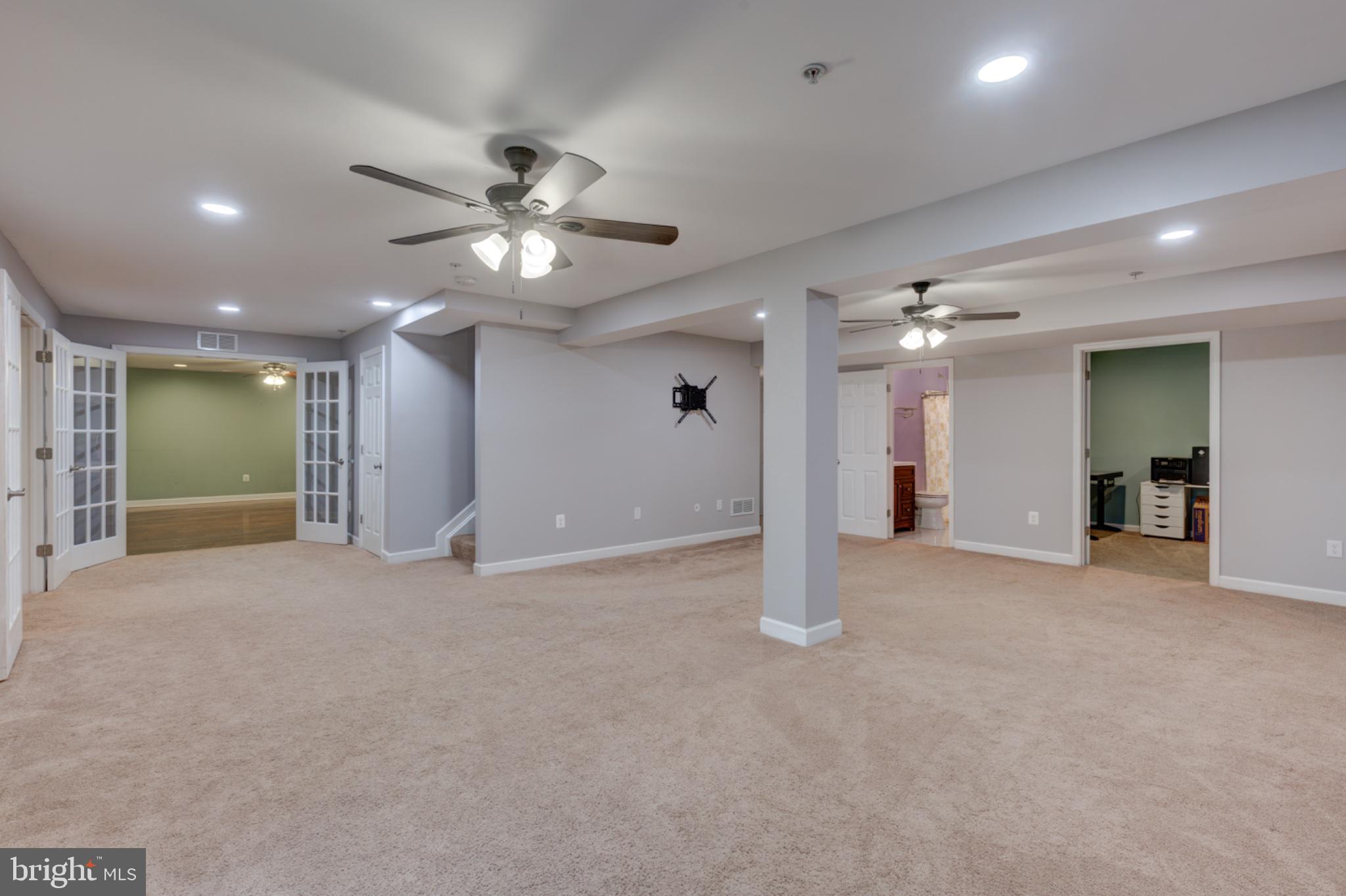 MANCHESTER FARMS - Residential