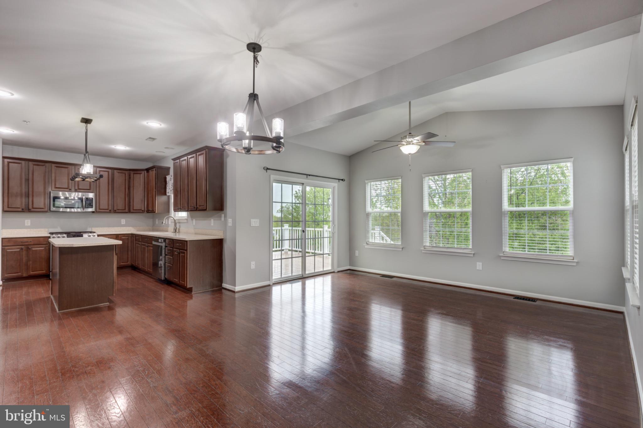 MANCHESTER FARMS - Residential