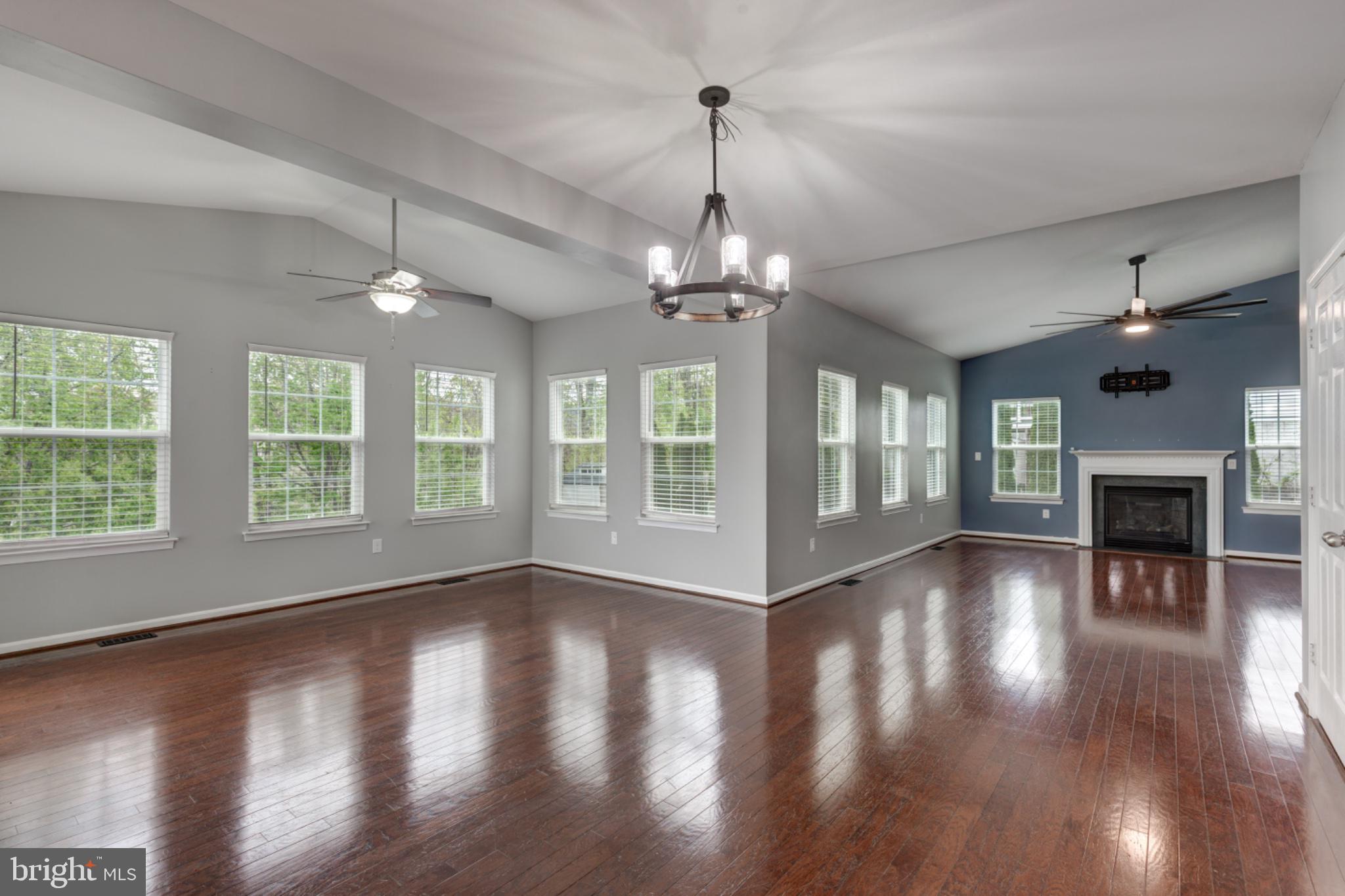 MANCHESTER FARMS - Residential