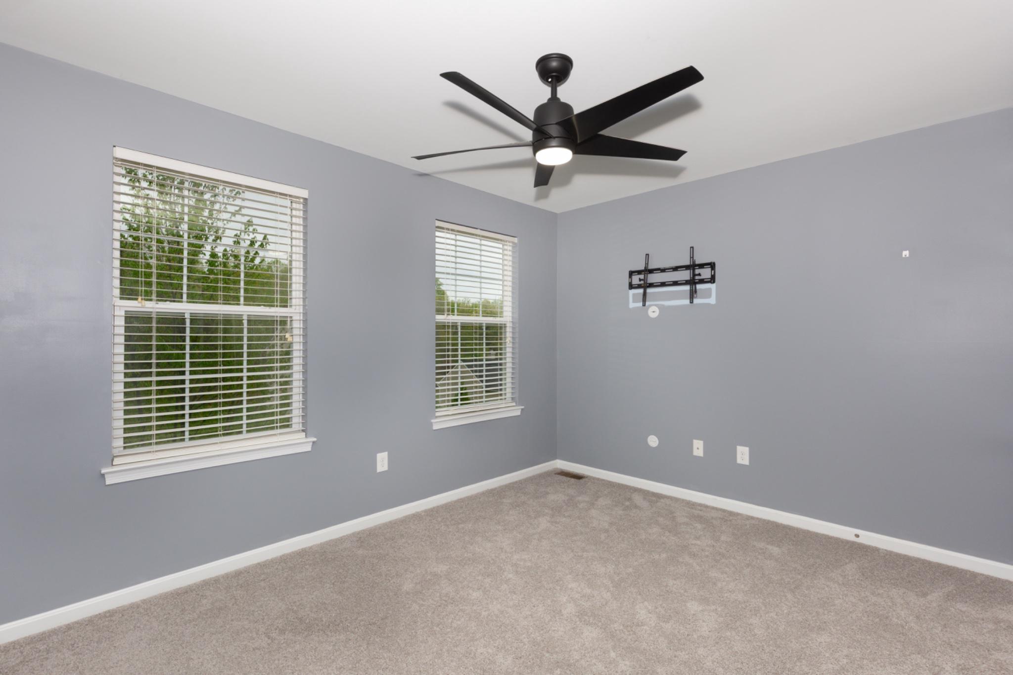 MANCHESTER FARMS - Residential