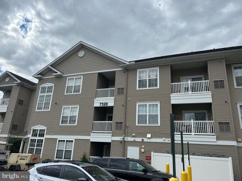 Photo of 7320 Maple Avenue #231, PENNSAUKEN, NJ 08109 (MLS # NJCD2104312)