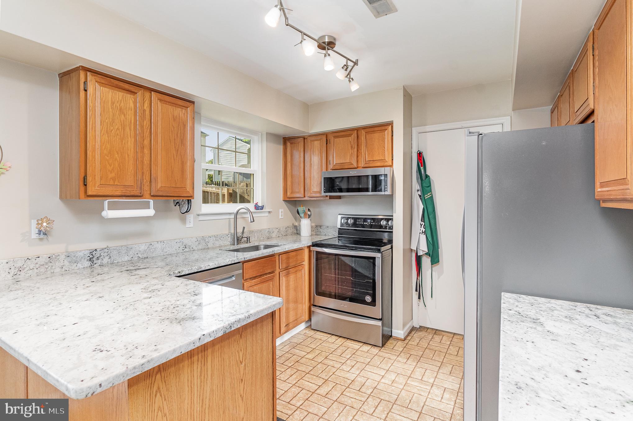 RIVERSIDE - Residential