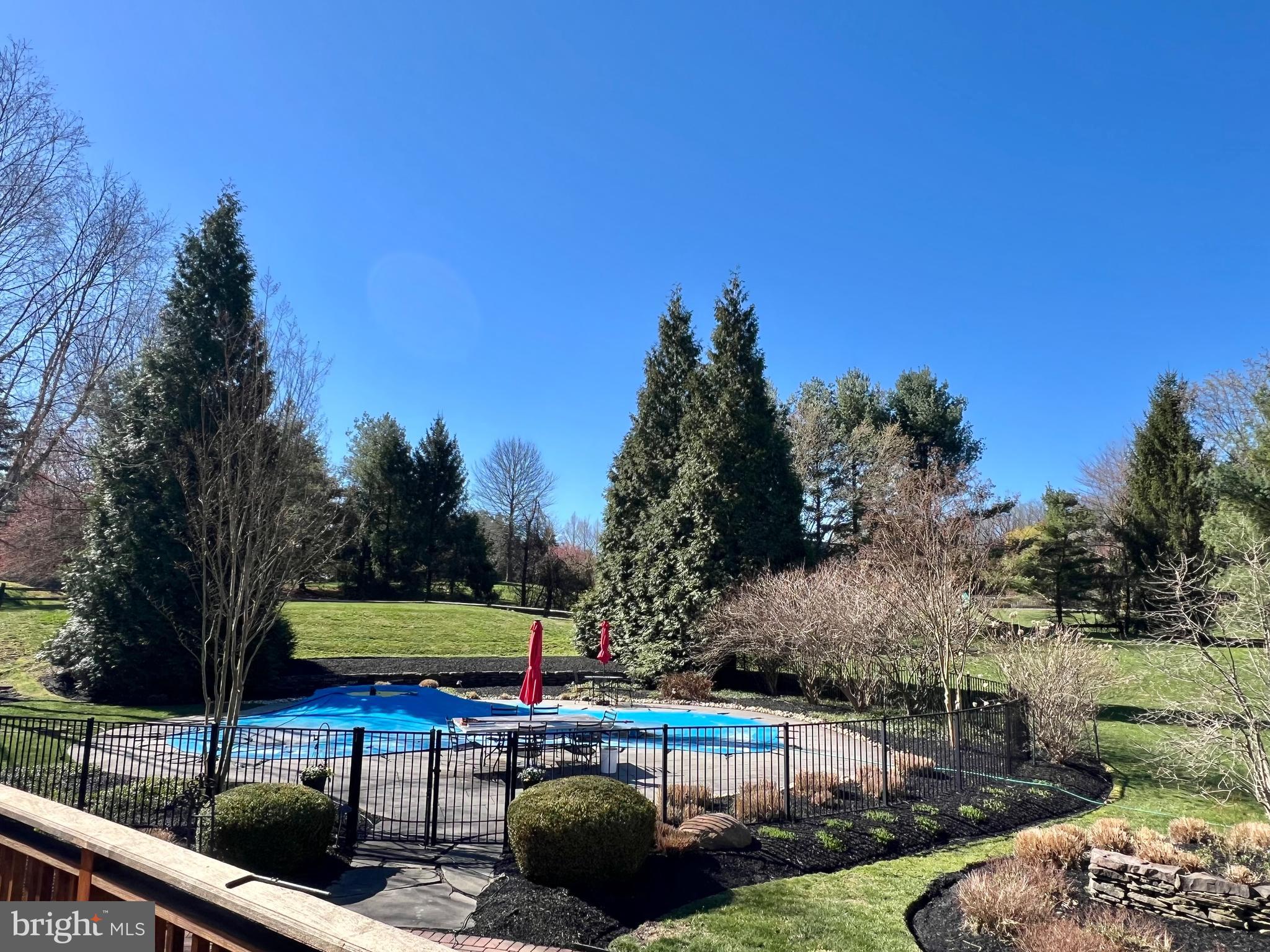 MEADOW WOOD - Residential