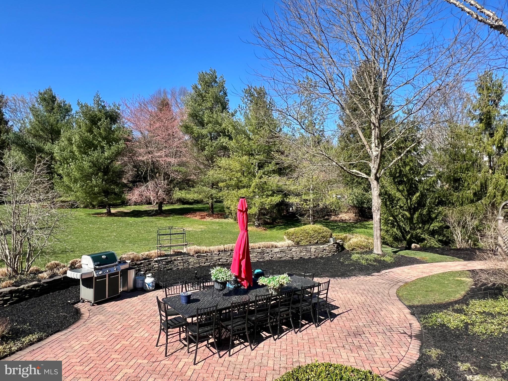 MEADOW WOOD - Residential