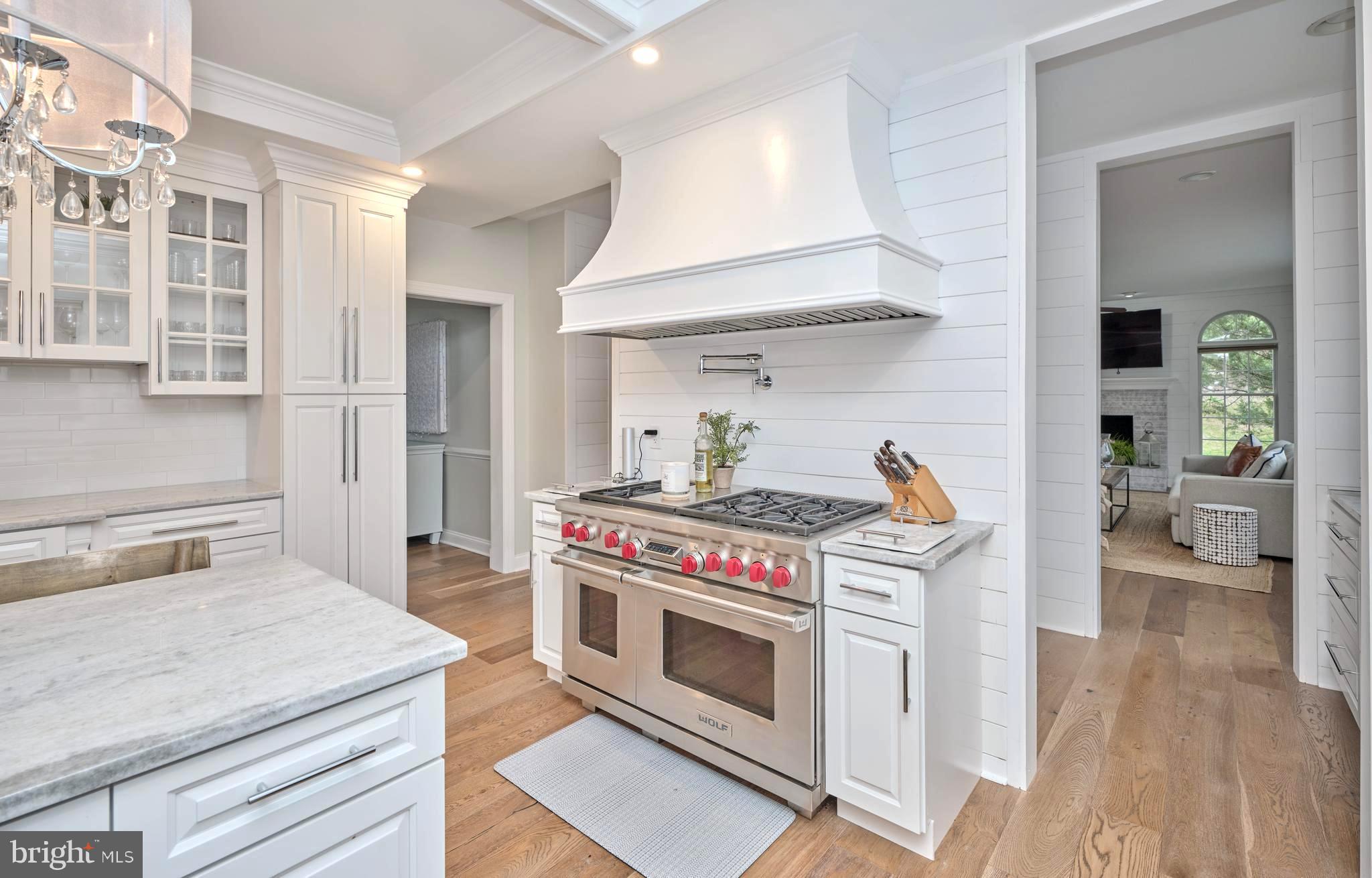 MEADOW WOOD - Residential