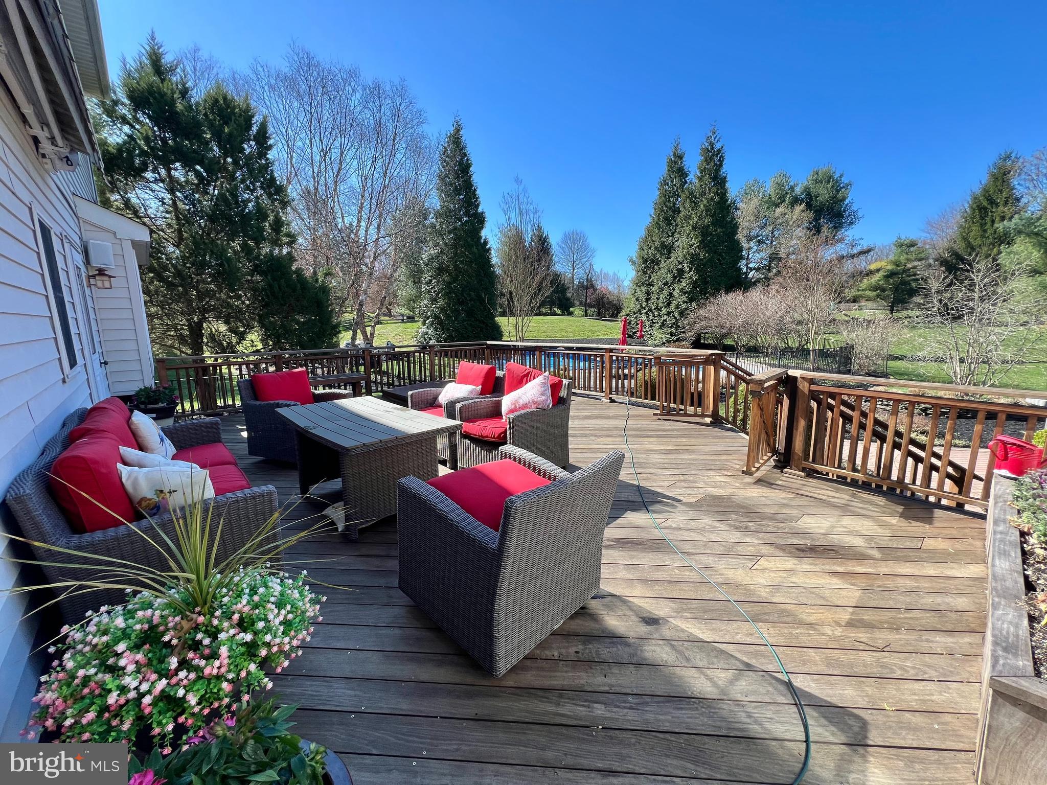 MEADOW WOOD - Residential
