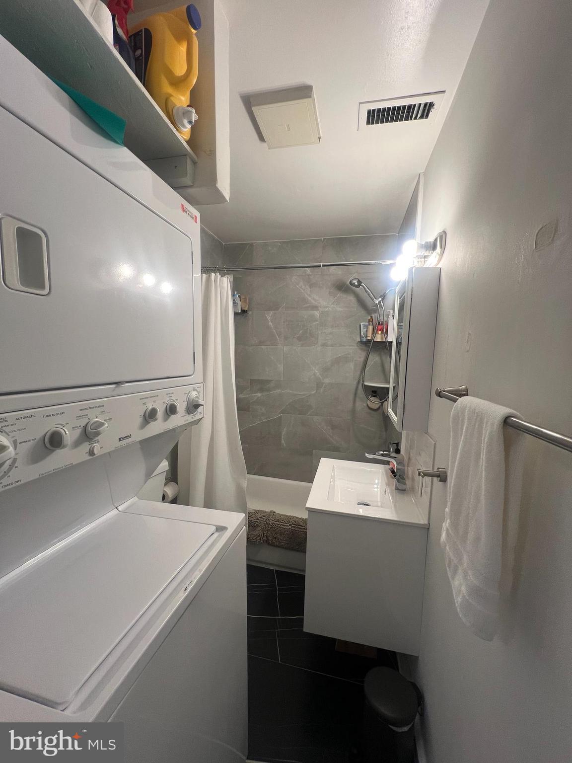 FAIRMOUNT - Residential Lease