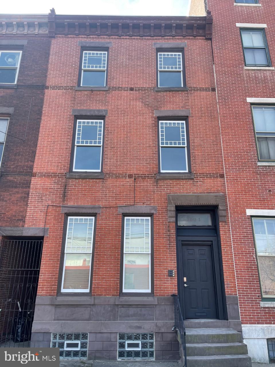 FAIRMOUNT - Residential Lease