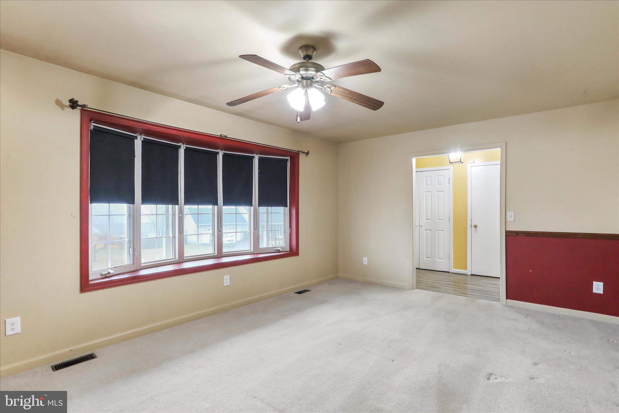 FORT HILL FARMS - Residential