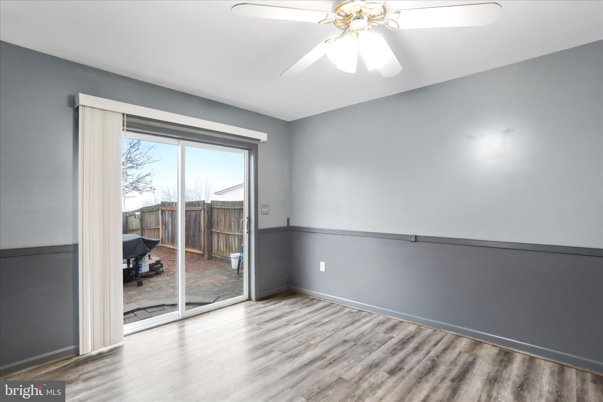 FORT HILL FARMS - Residential