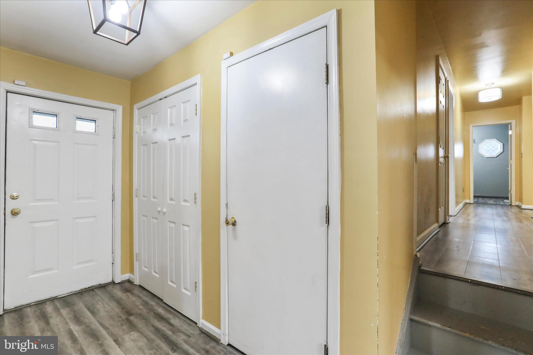 FORT HILL FARMS - Residential