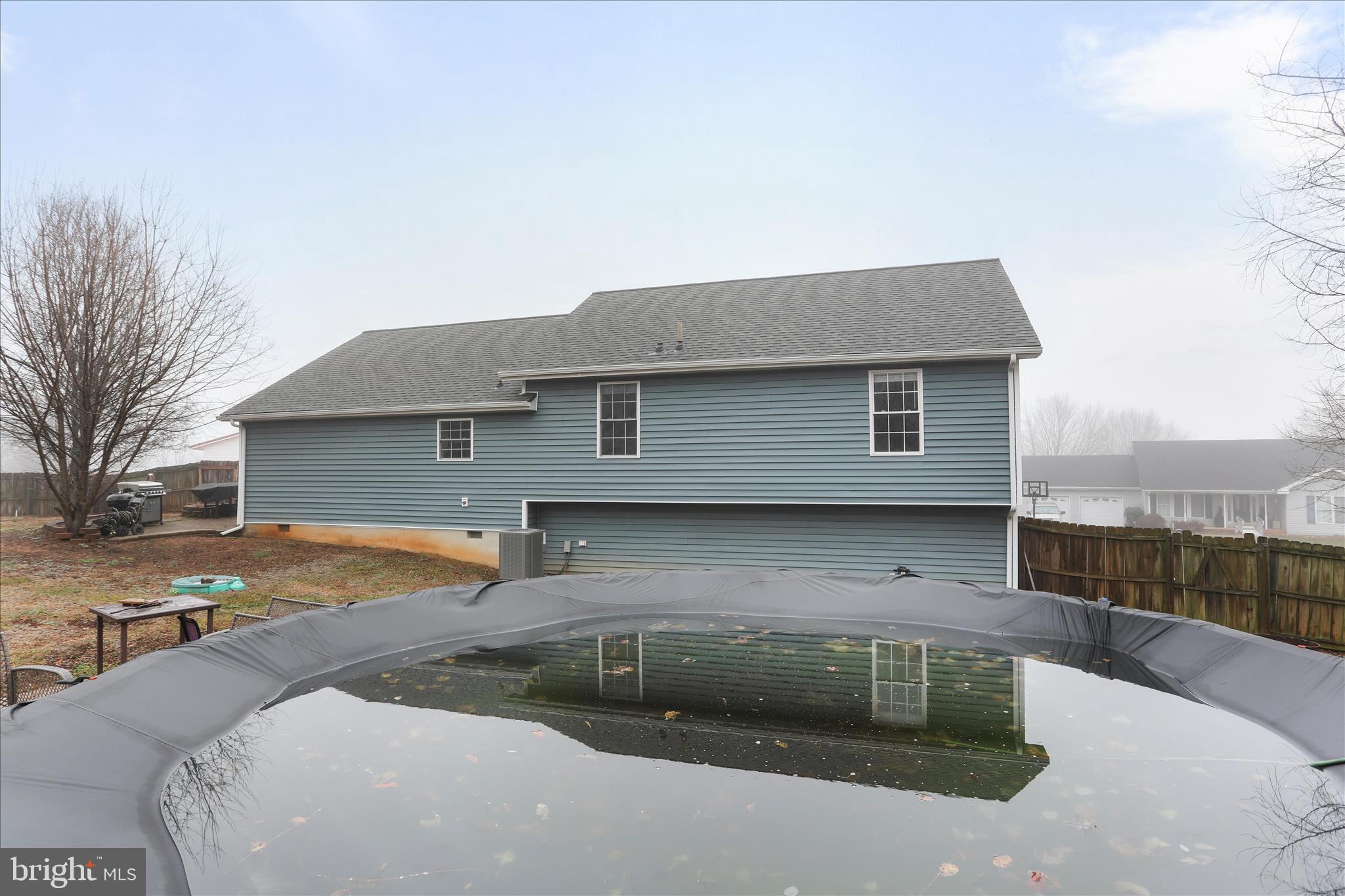 FORT HILL FARMS - Residential