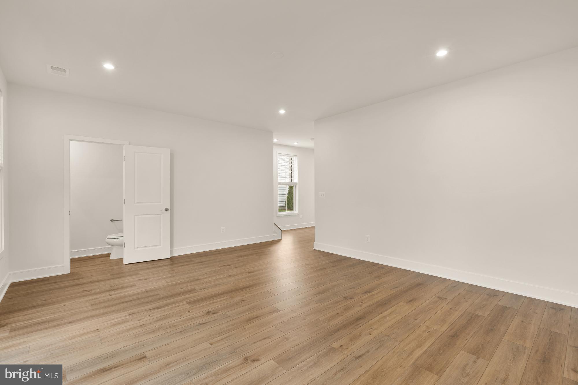 DEMOTT & SILVER - Residential