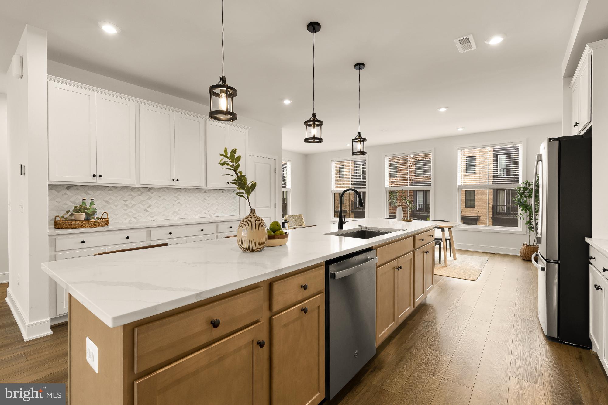 DEMOTT & SILVER - Residential