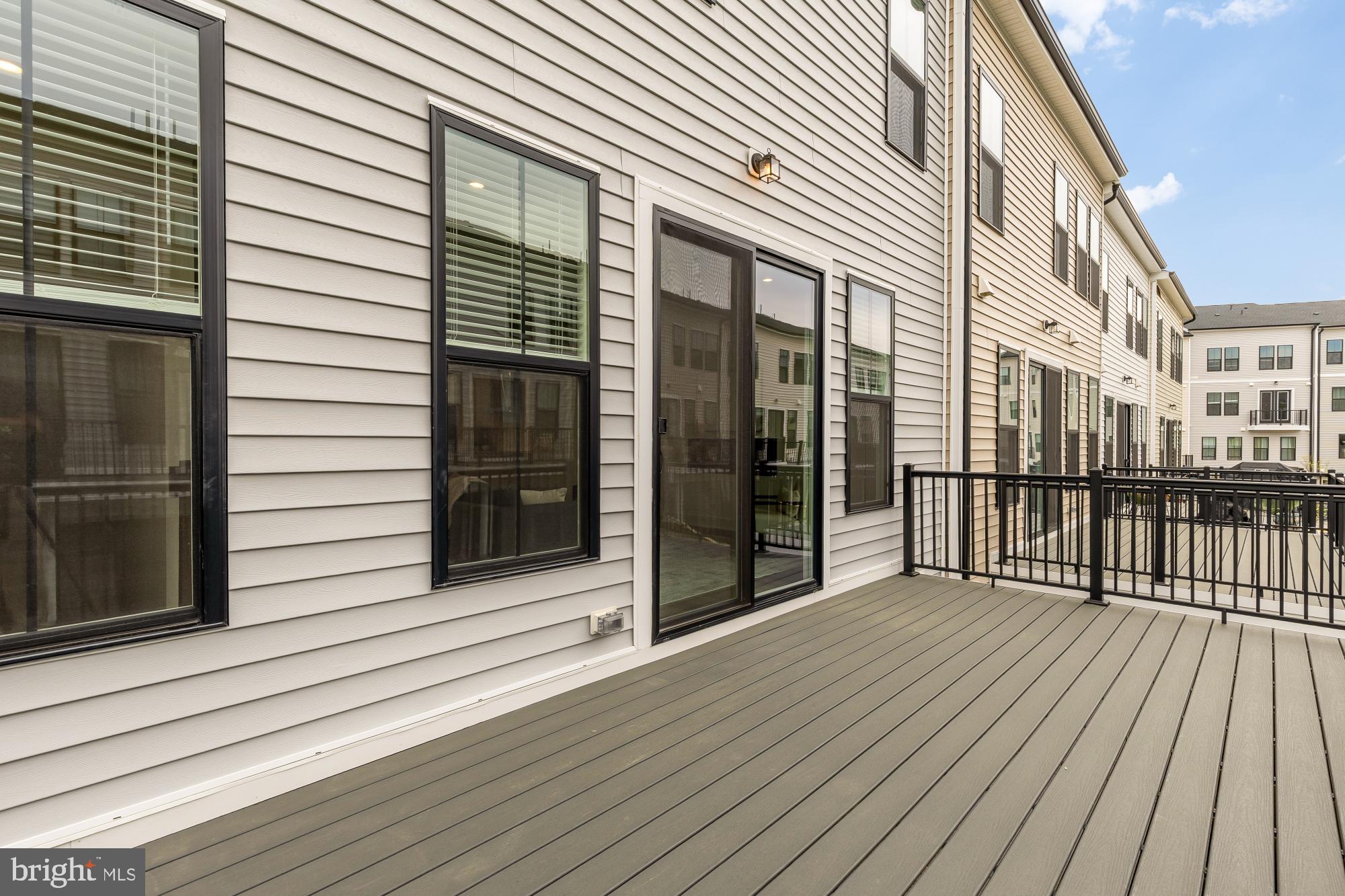 DEMOTT & SILVER - Residential