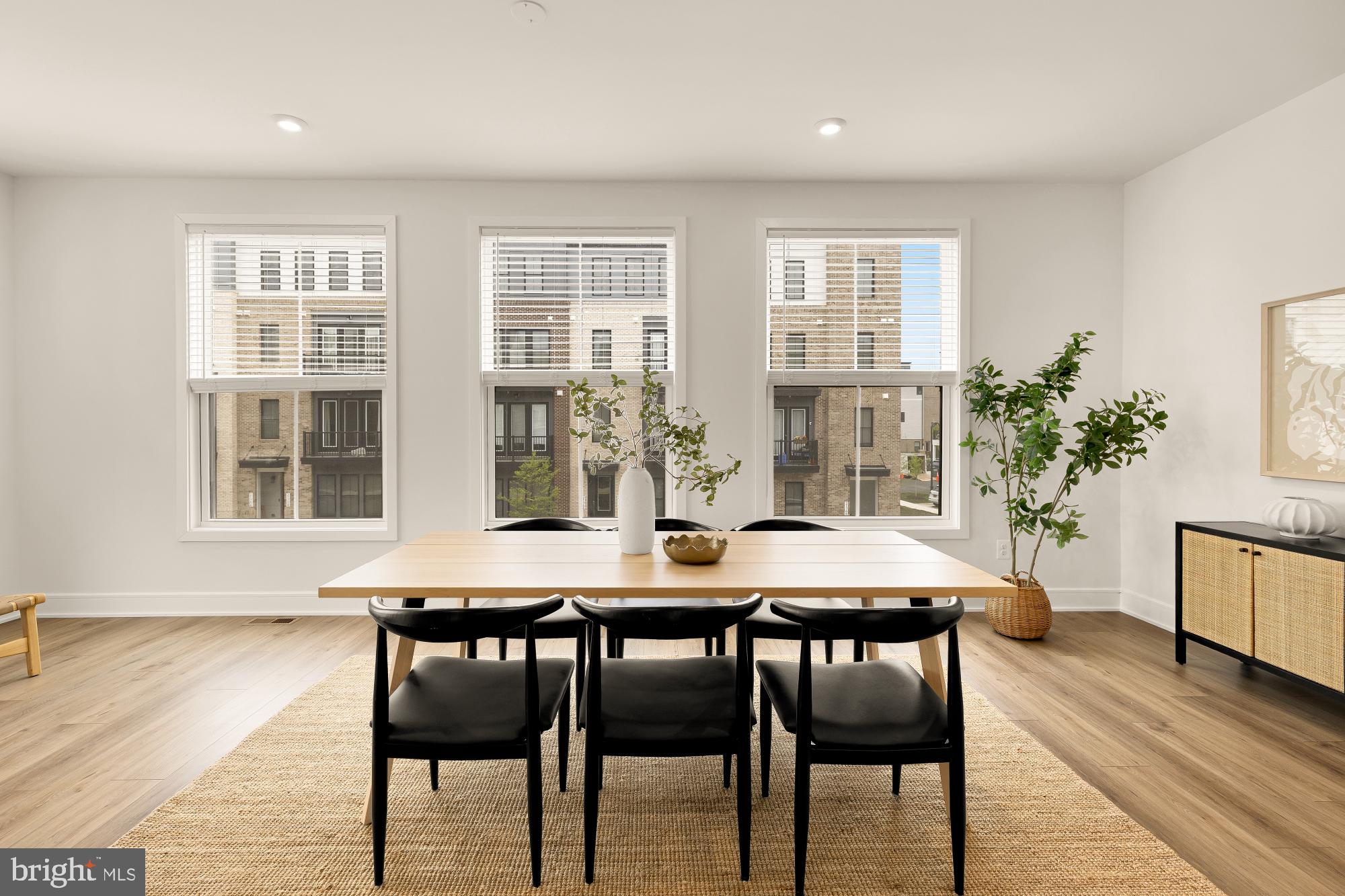 DEMOTT & SILVER - Residential