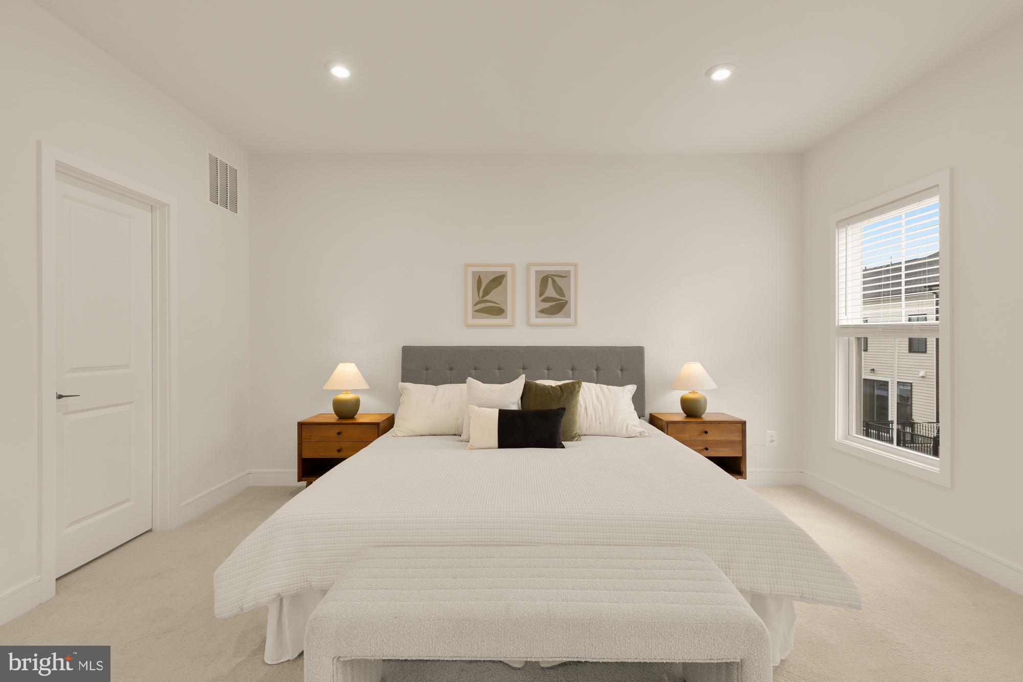 DEMOTT & SILVER - Residential