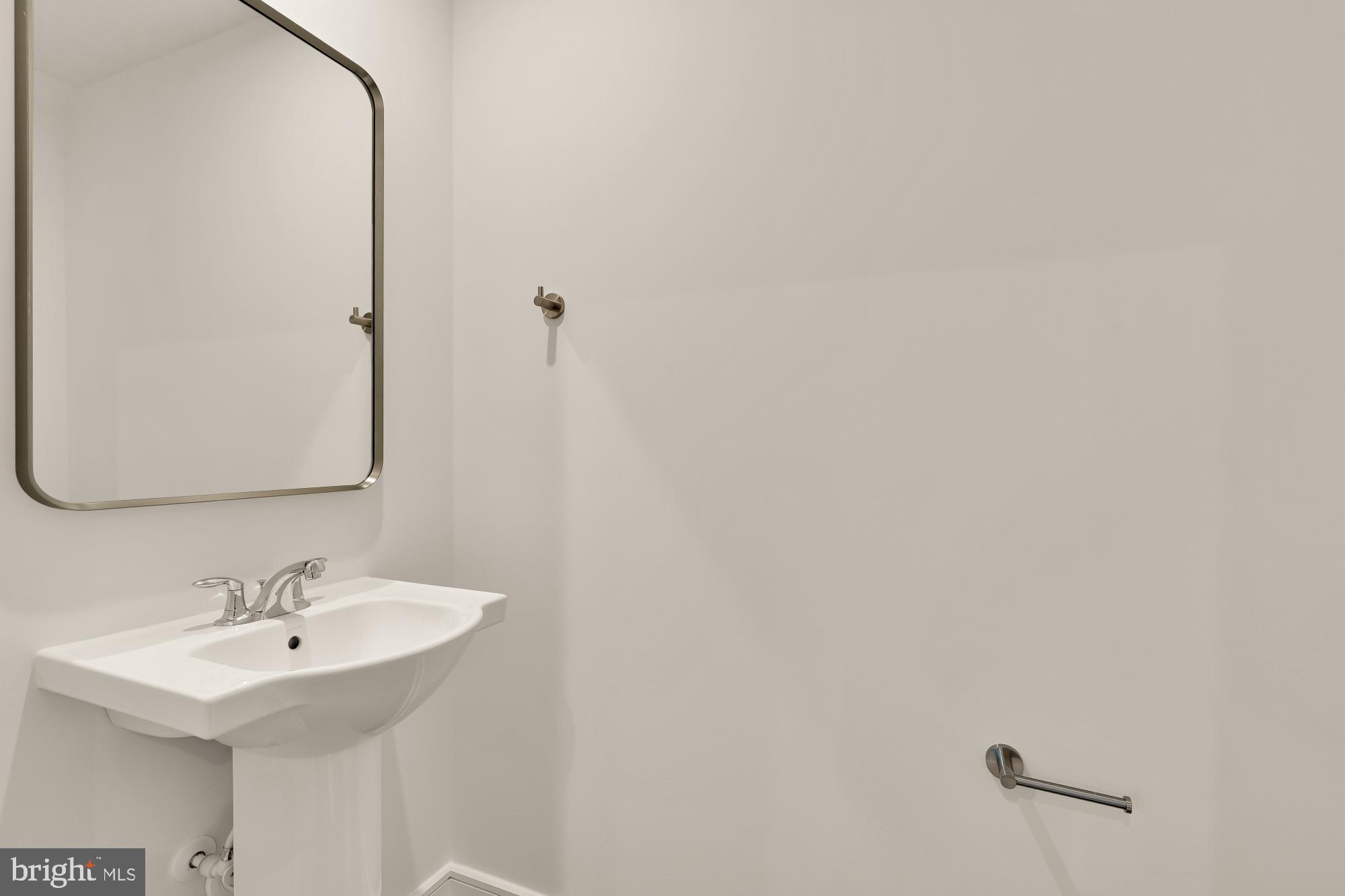 DEMOTT & SILVER - Residential