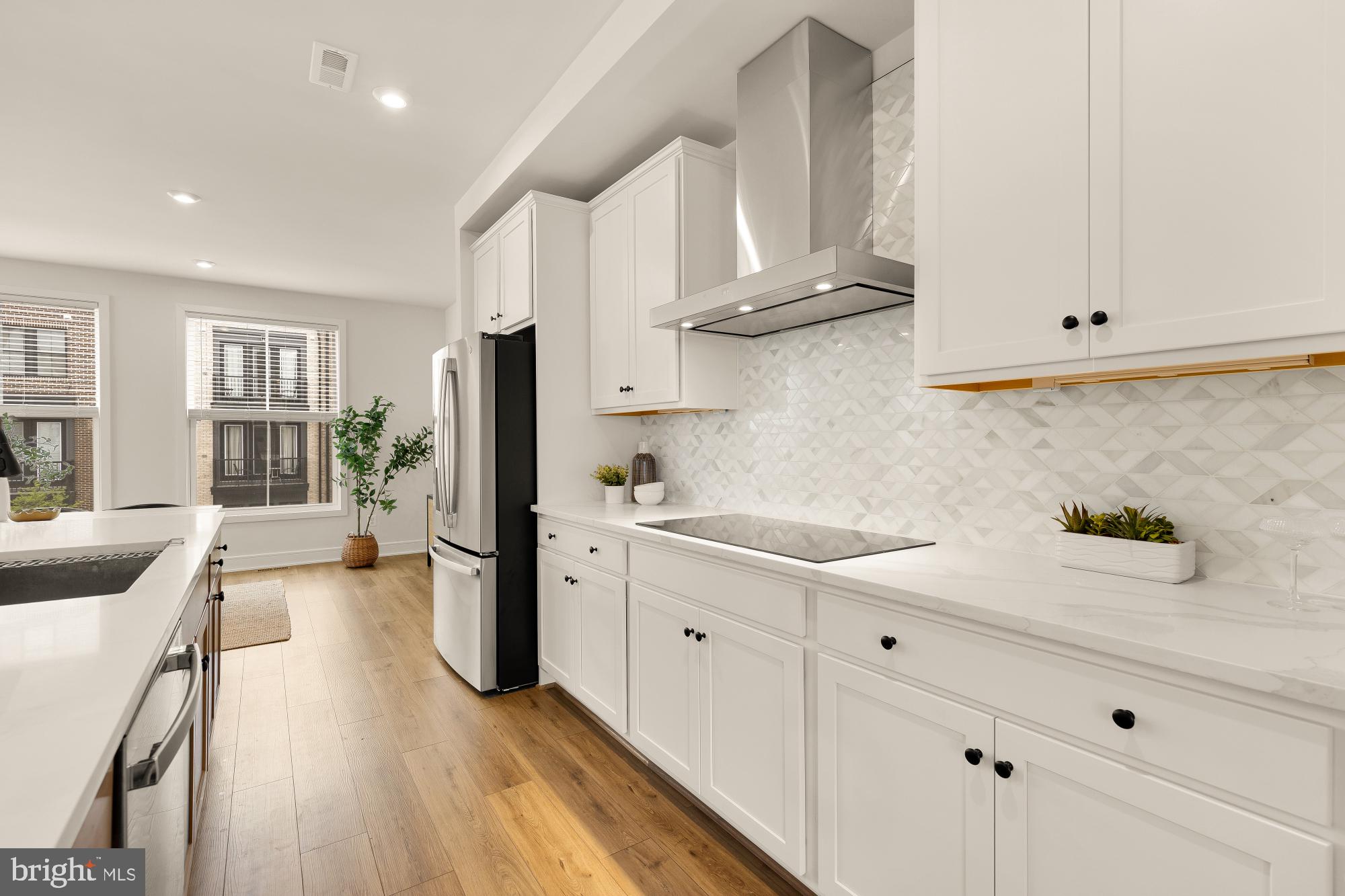 DEMOTT & SILVER - Residential