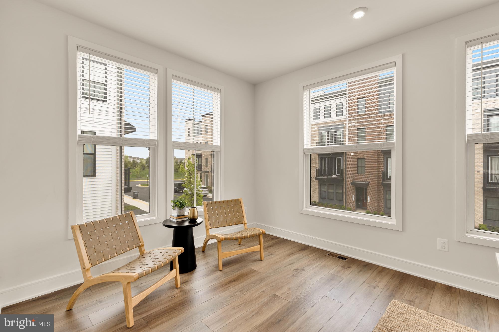 DEMOTT & SILVER - Residential