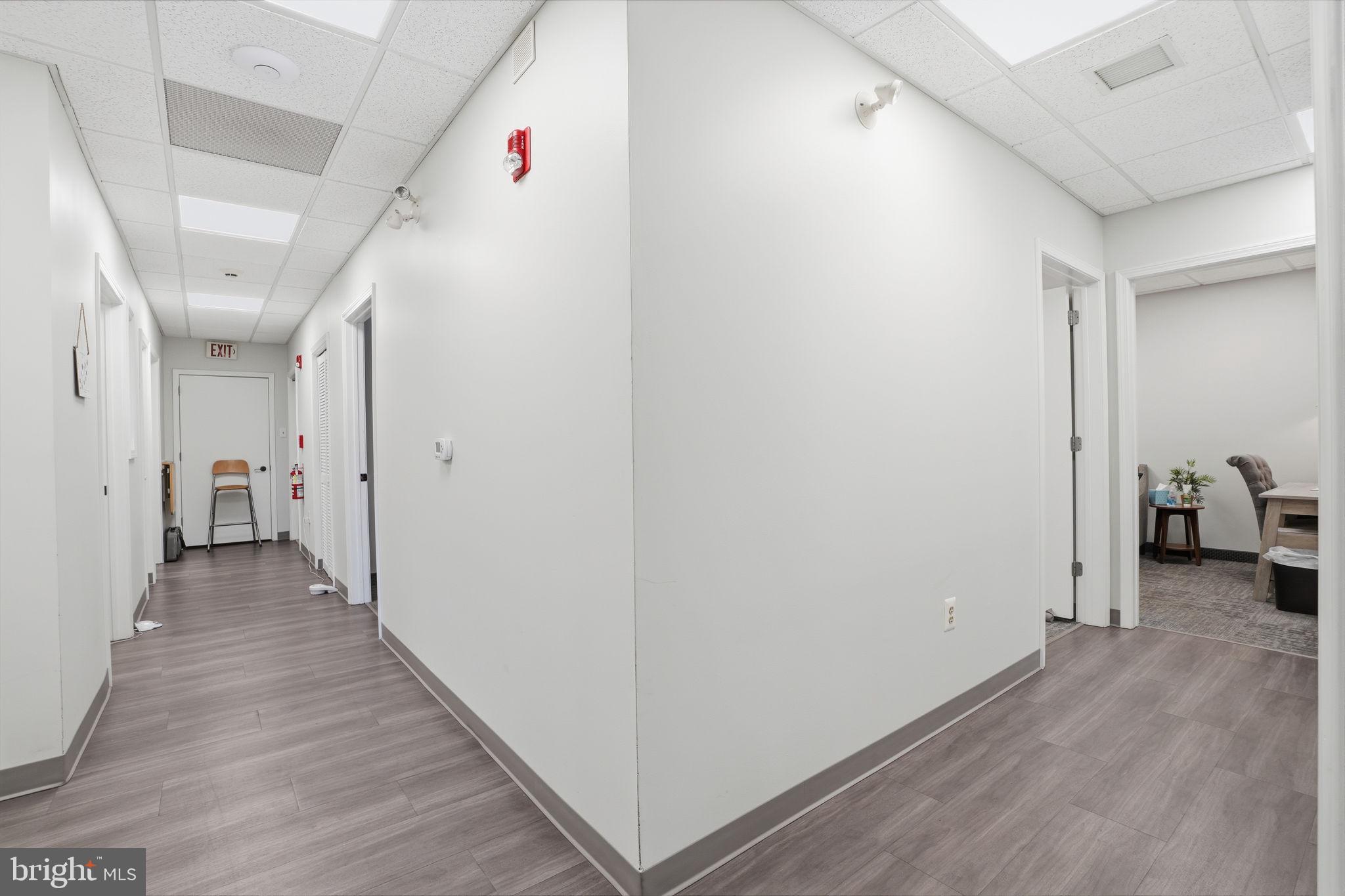 503 FLORAL VALE BOULEVARD