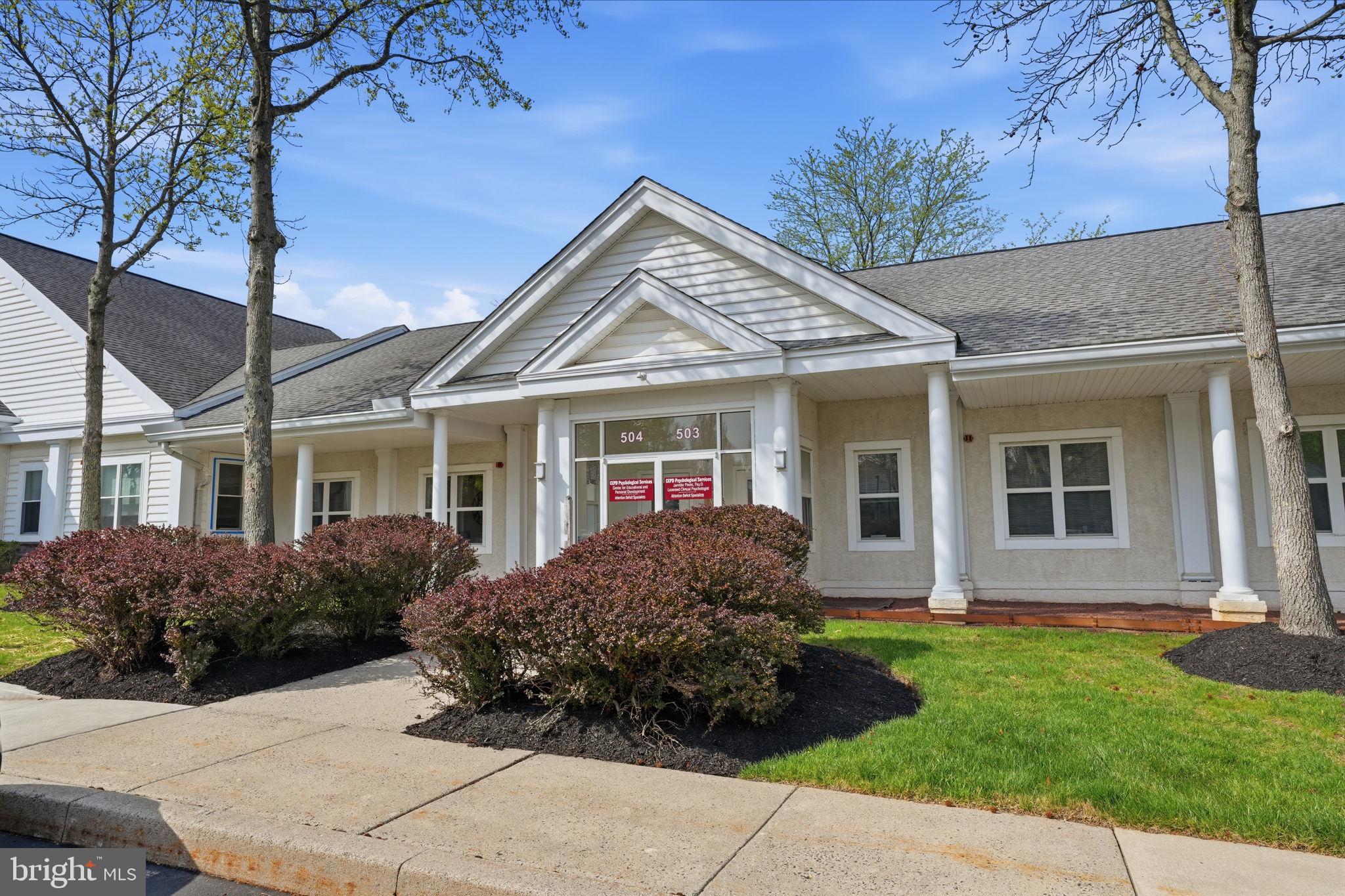 503 FLORAL VALE BOULEVARD