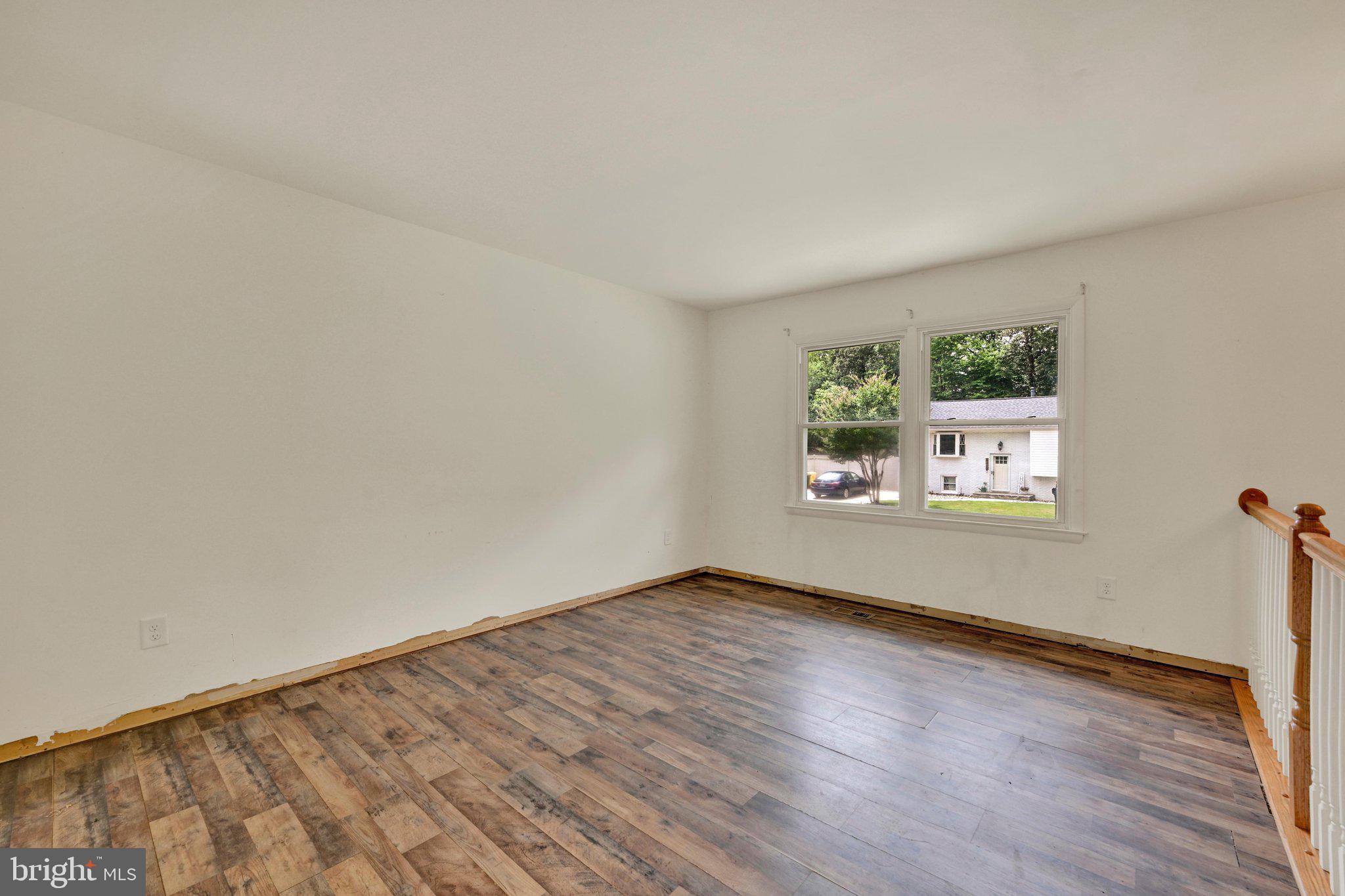 449 CLOVERDALE CIRCLE
