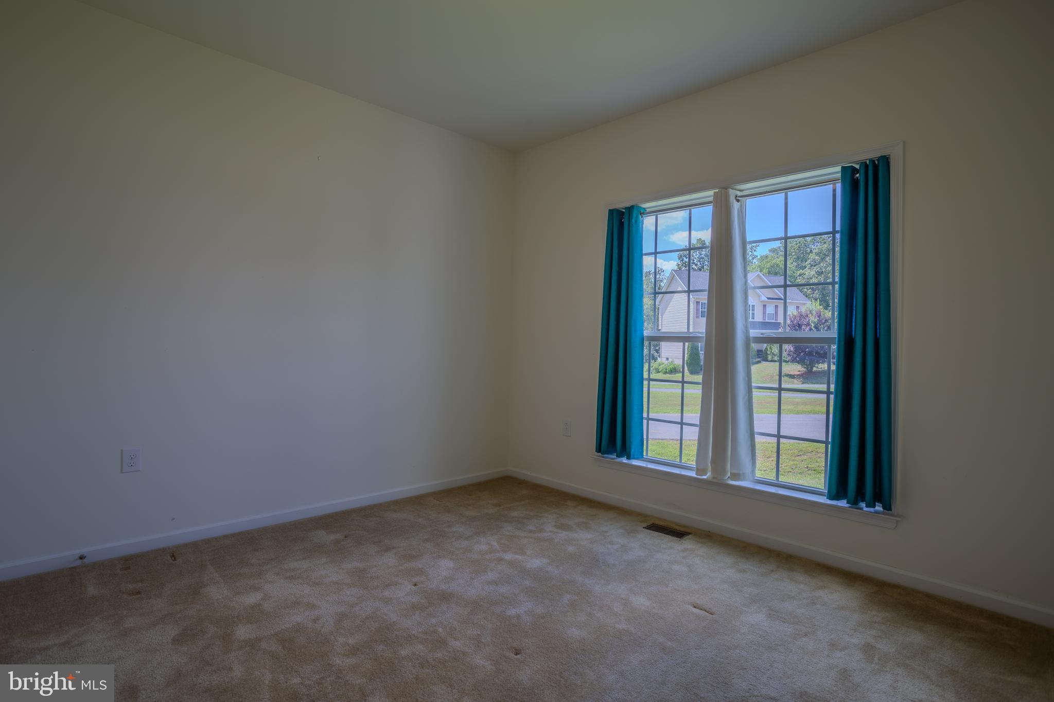 BROOKFIELD ON THE POTOMAC - Residential