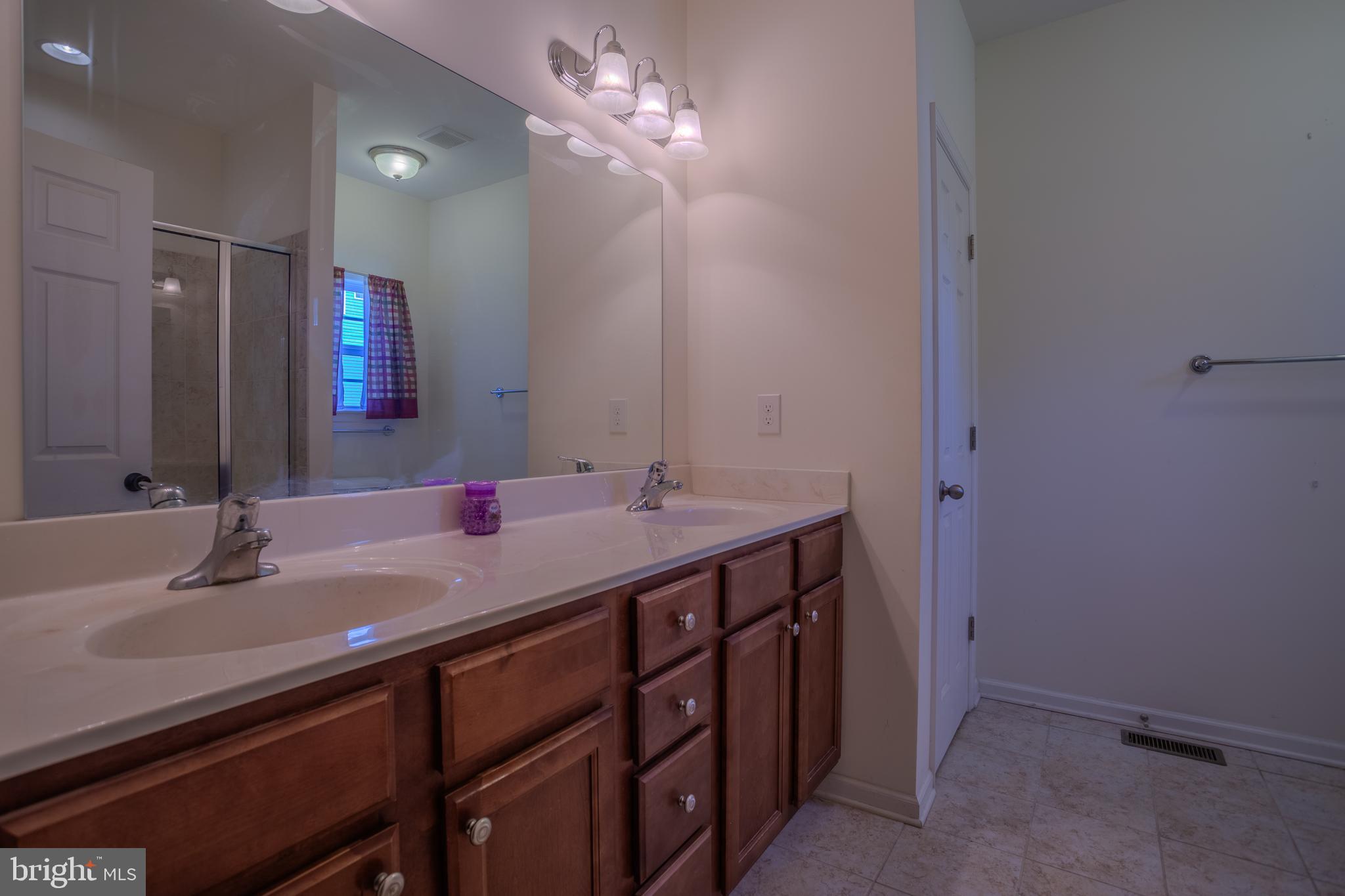 BROOKFIELD ON THE POTOMAC - Residential