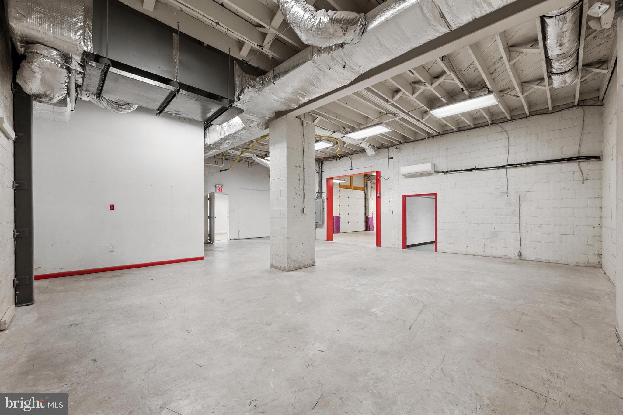 225 E PALL MALL STREET