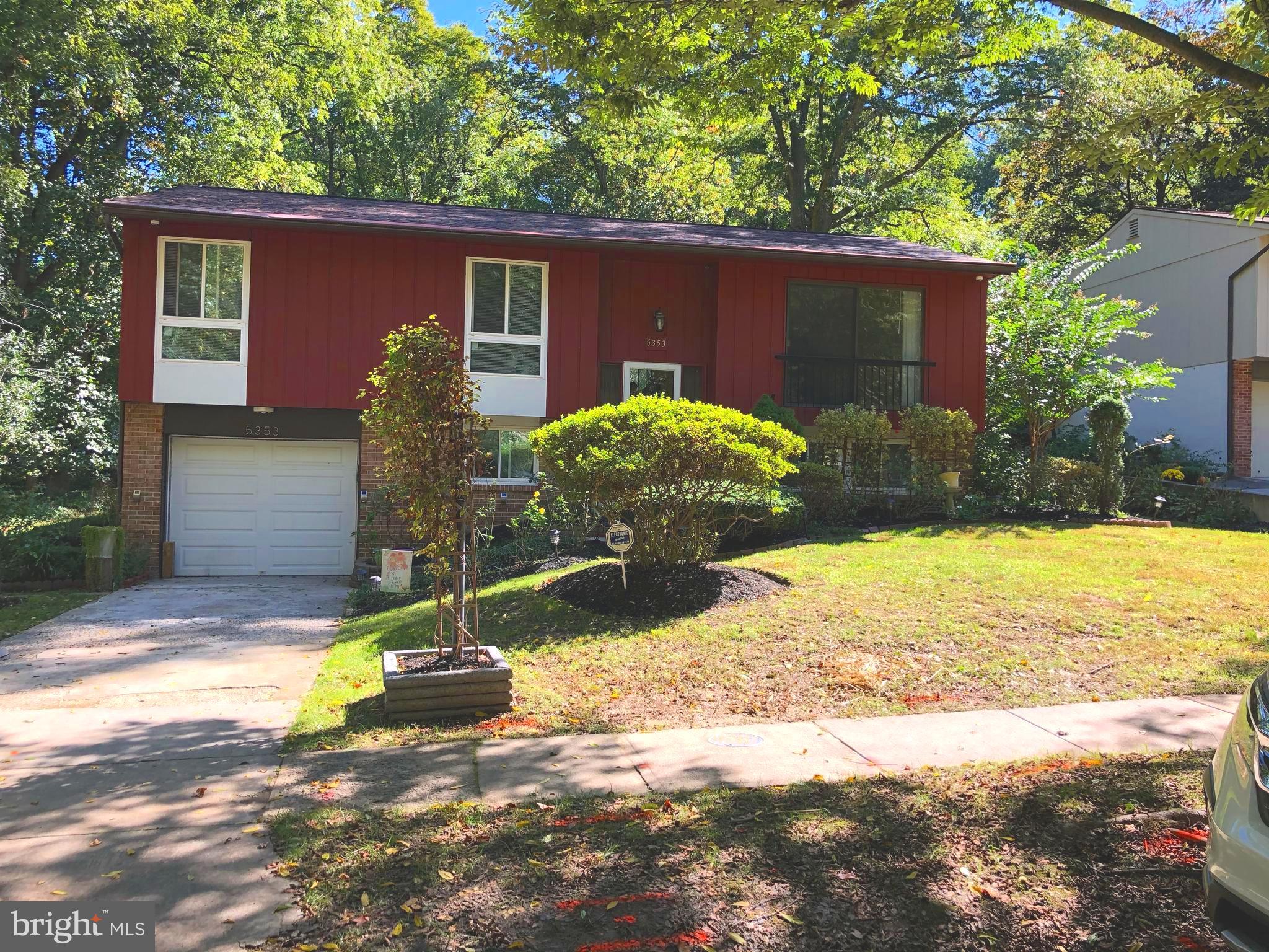 THUNDER HILL - Residential Lease