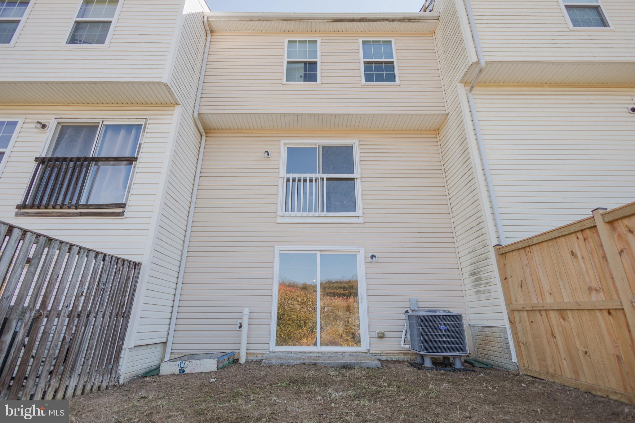 STONEBROOK VILLAGE - Residential