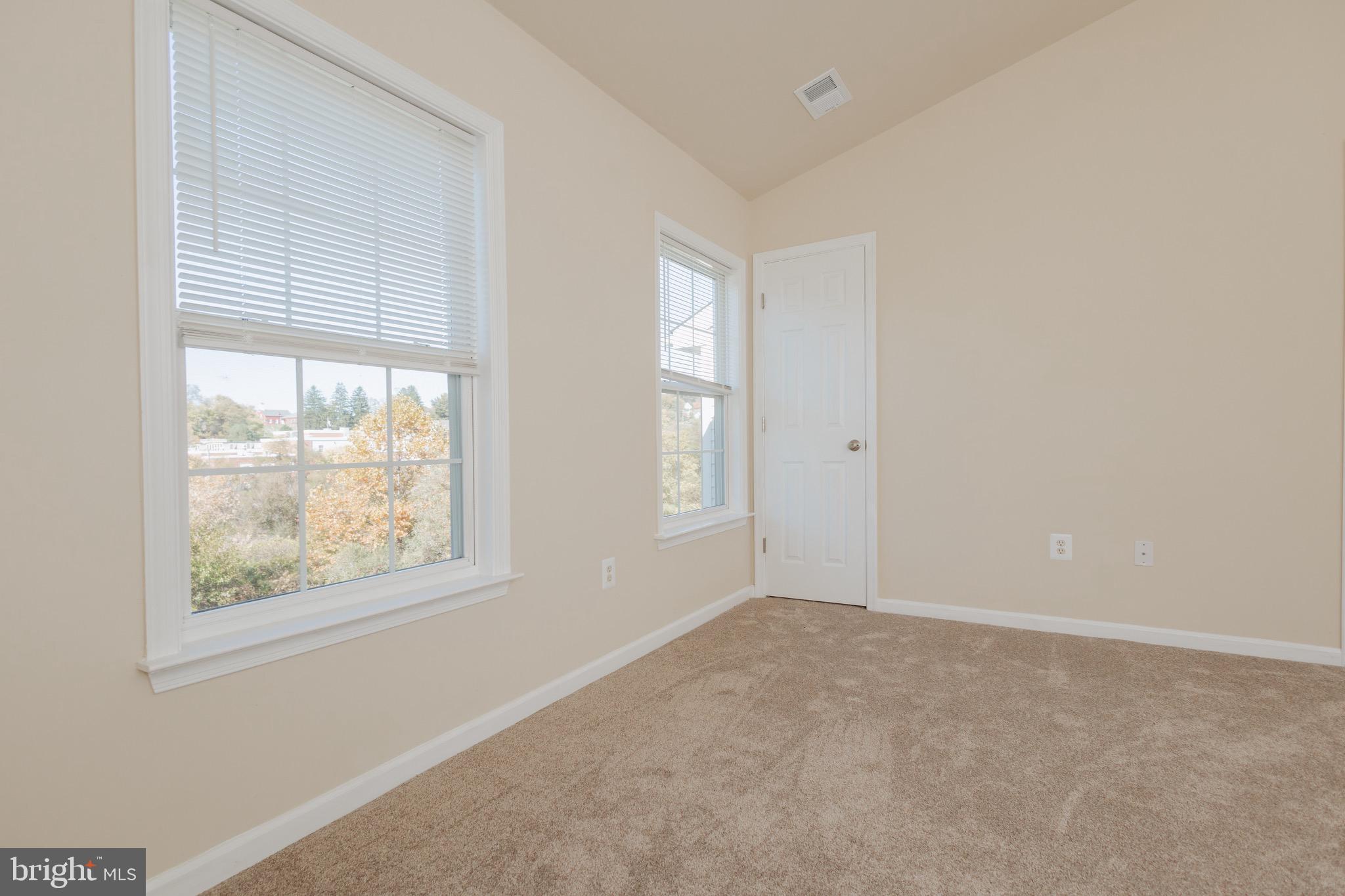 STONEBROOK VILLAGE - Residential