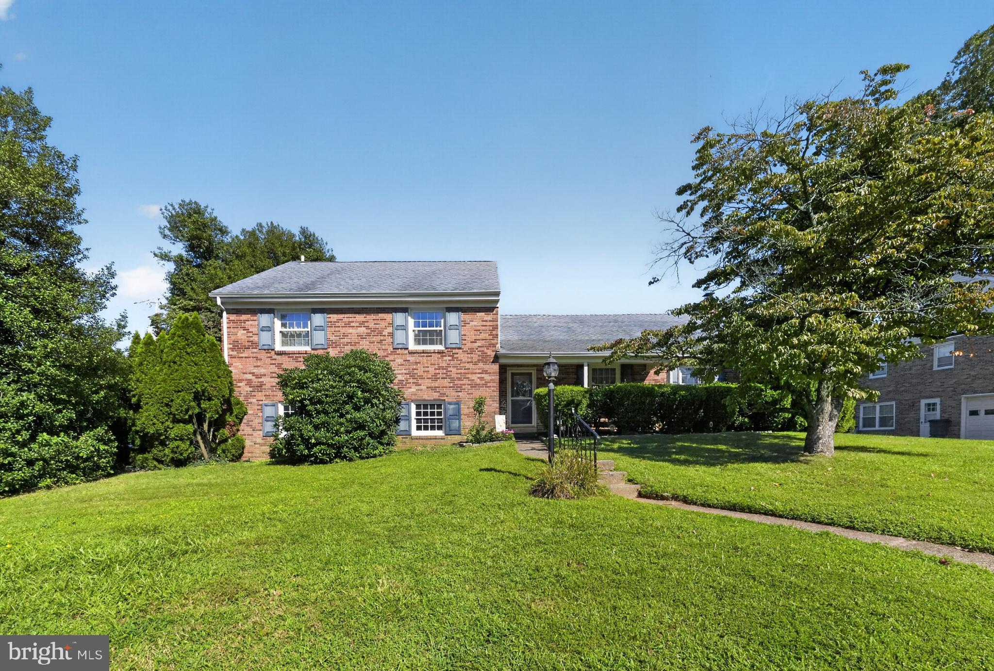 76 SNYDER LANE