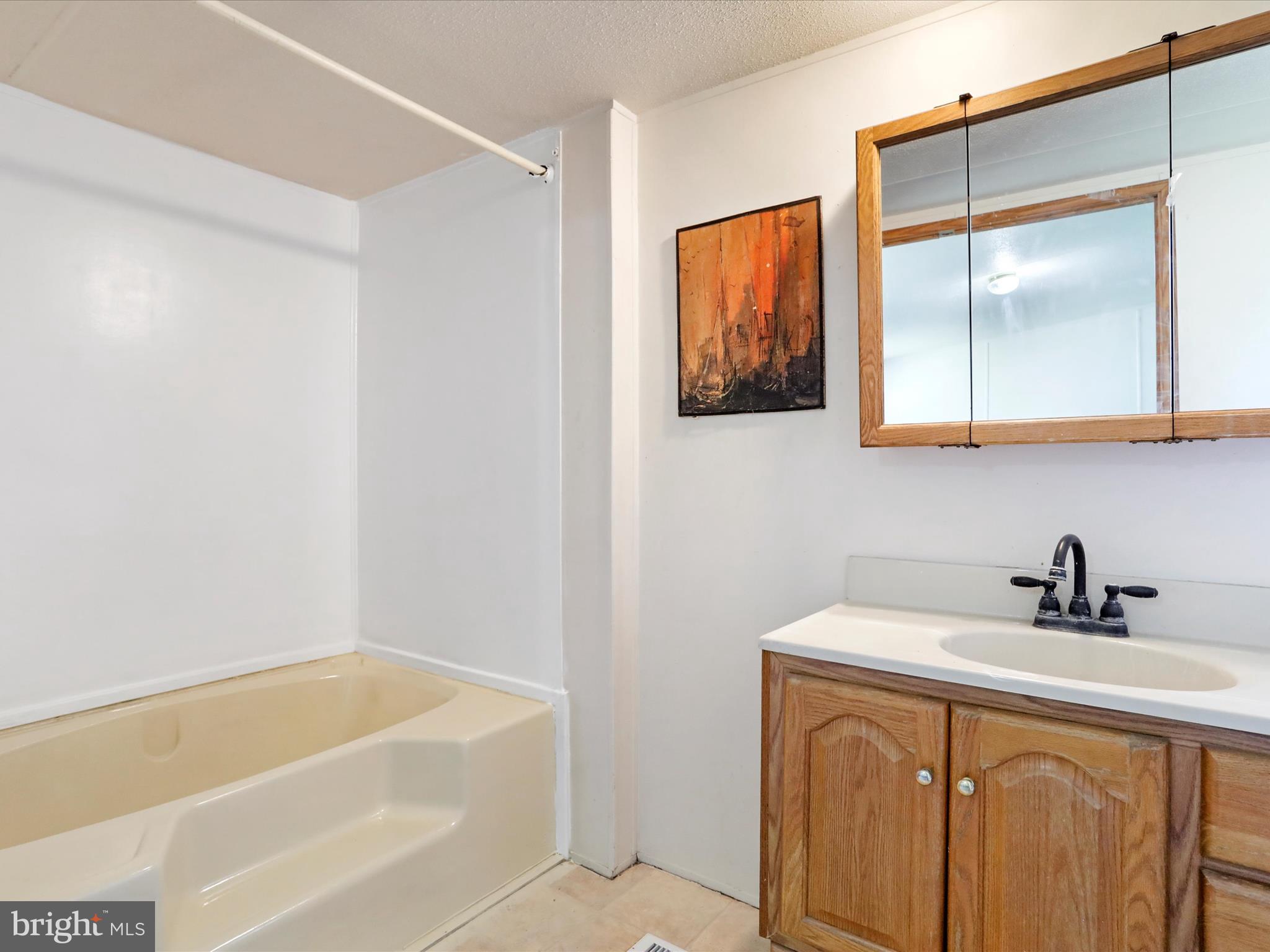 MIDDLE CREEK - Residential