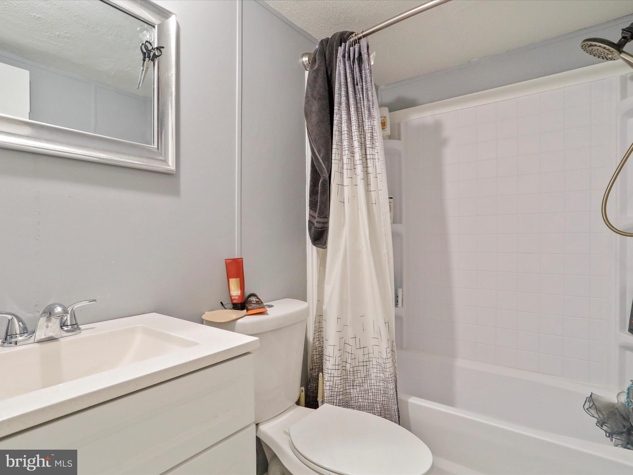 MIDDLE CREEK - Residential