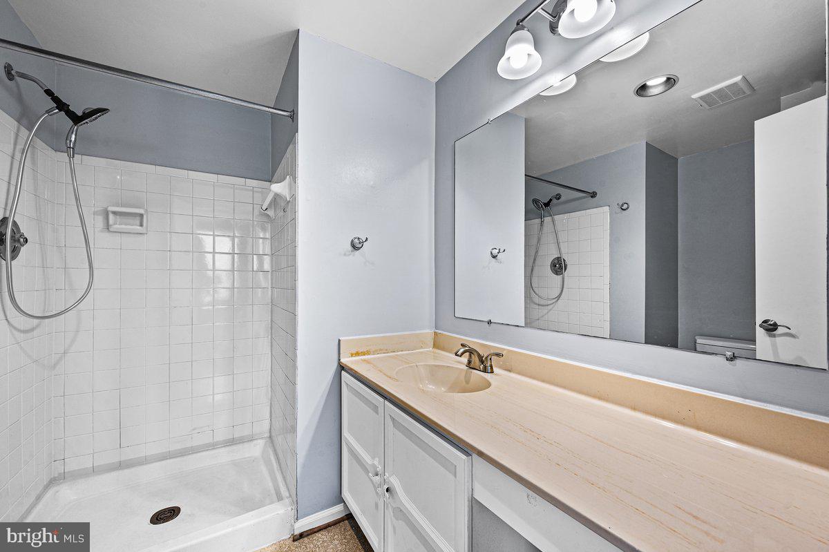 CAMERON KNOLLS - Residential