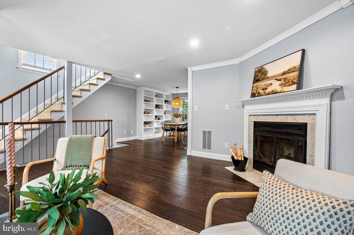 CAMERON KNOLLS - Residential