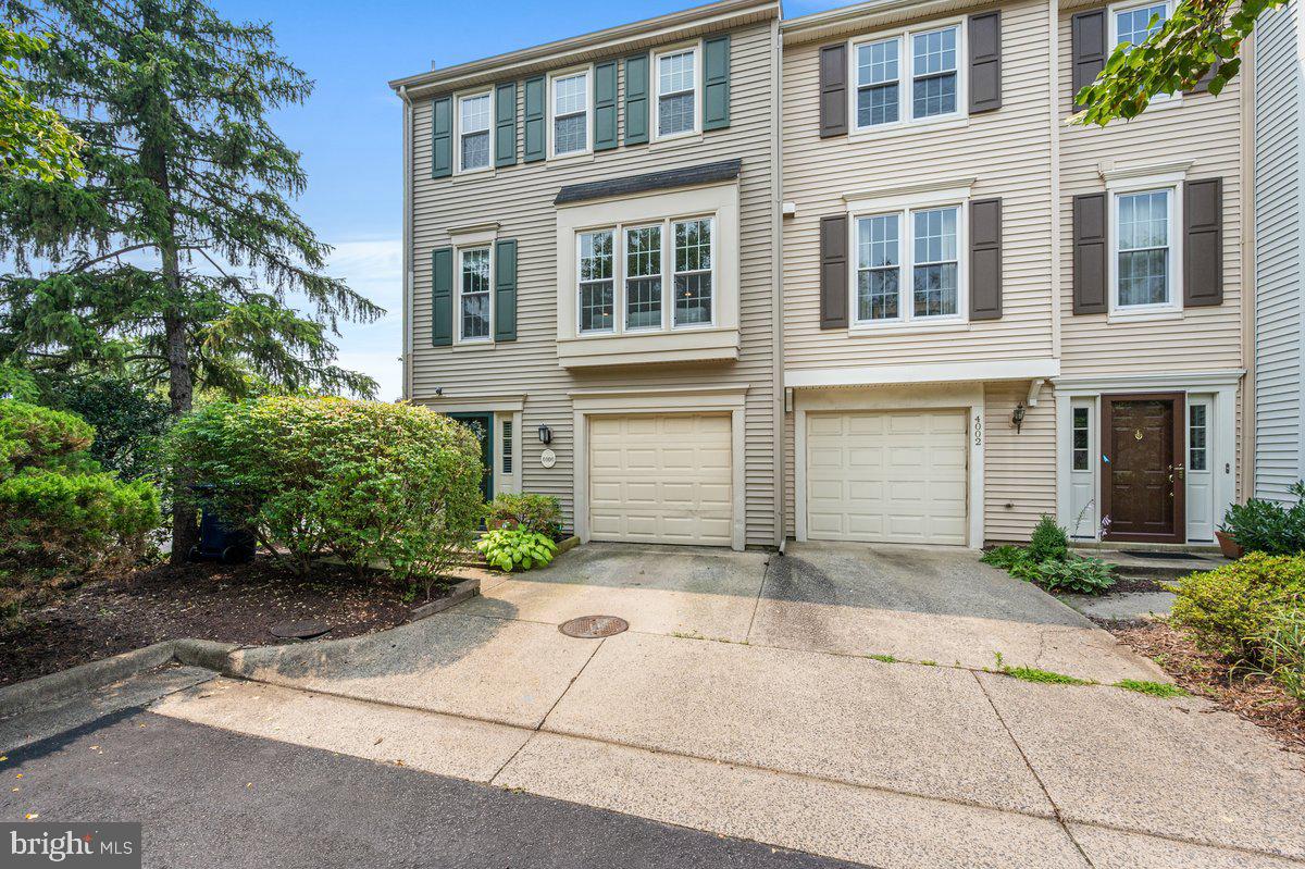 CAMERON KNOLLS - Residential