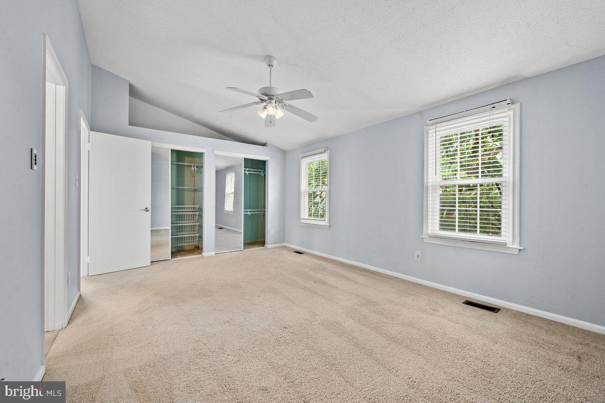 CAMERON KNOLLS - Residential