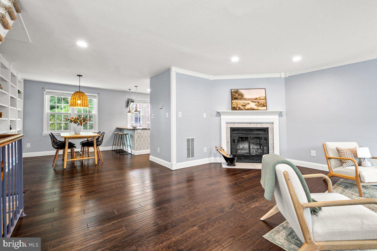 CAMERON KNOLLS - Residential