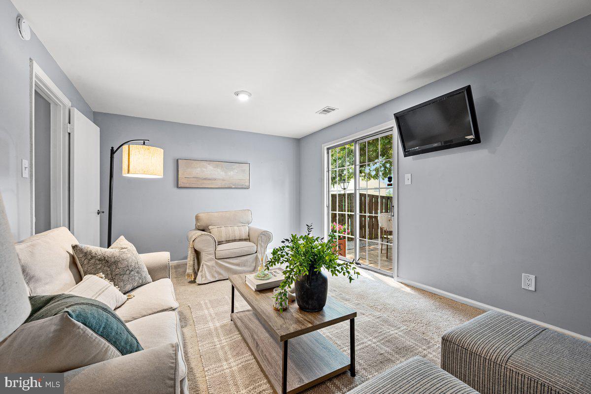 CAMERON KNOLLS - Residential