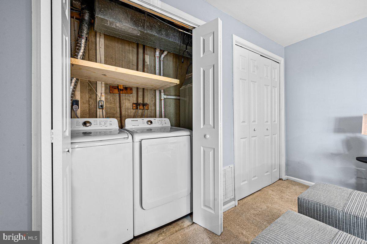 CAMERON KNOLLS - Residential