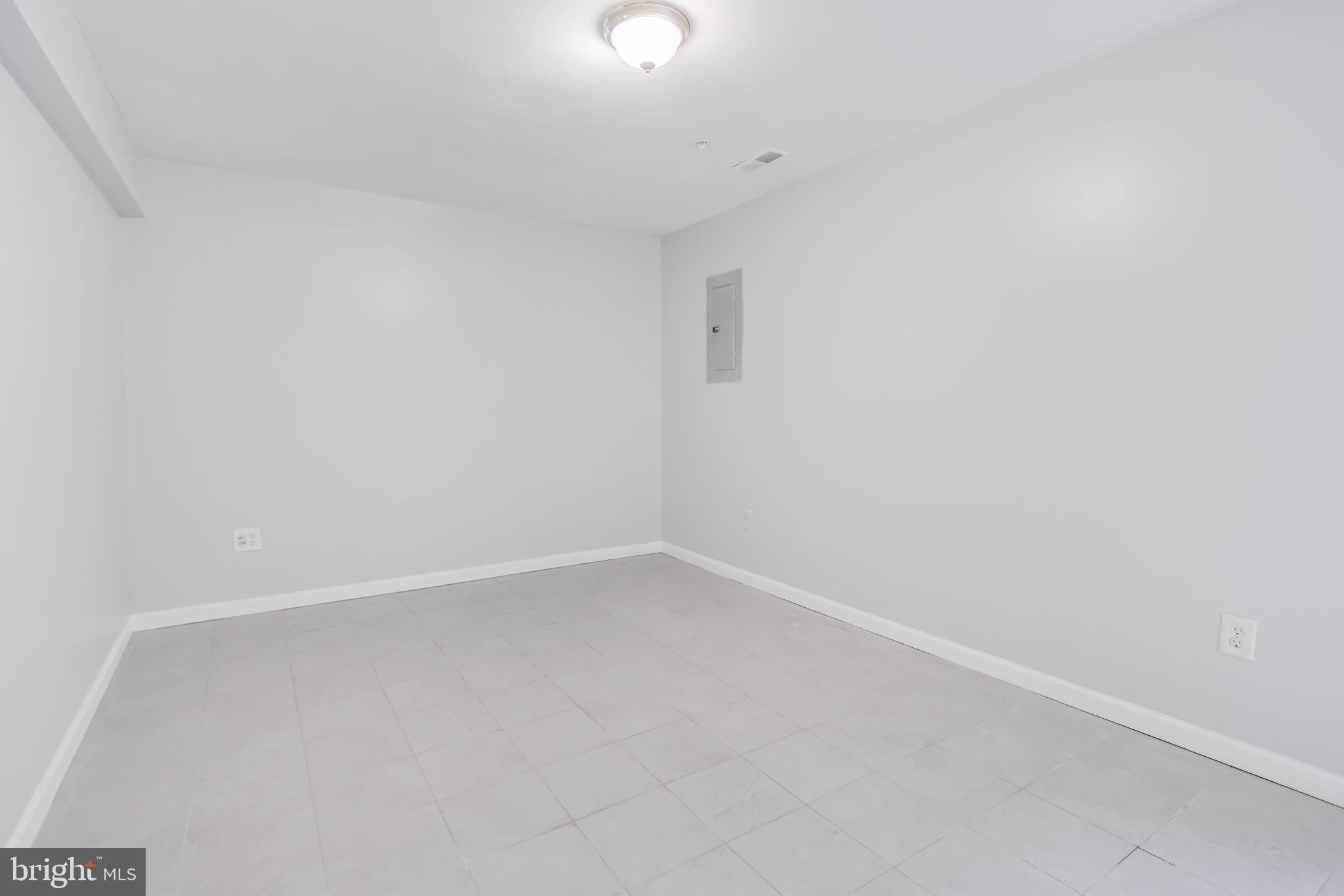 ARBOR WEST - Residential