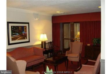 MOUNT VERNON PLACE HISTORIC DISTRICT - Residential Lease