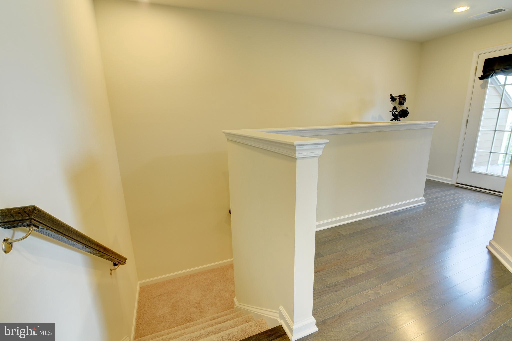 DISCOVERY SQUARE - Residential