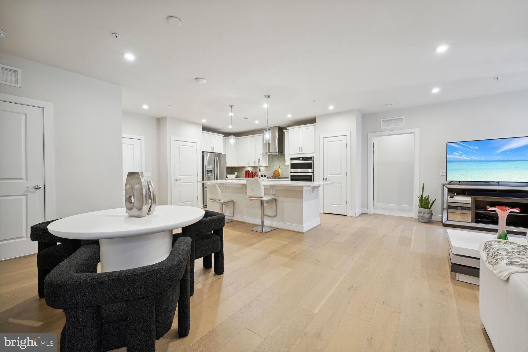 METROPARK AT ARROWBROOK - Residential