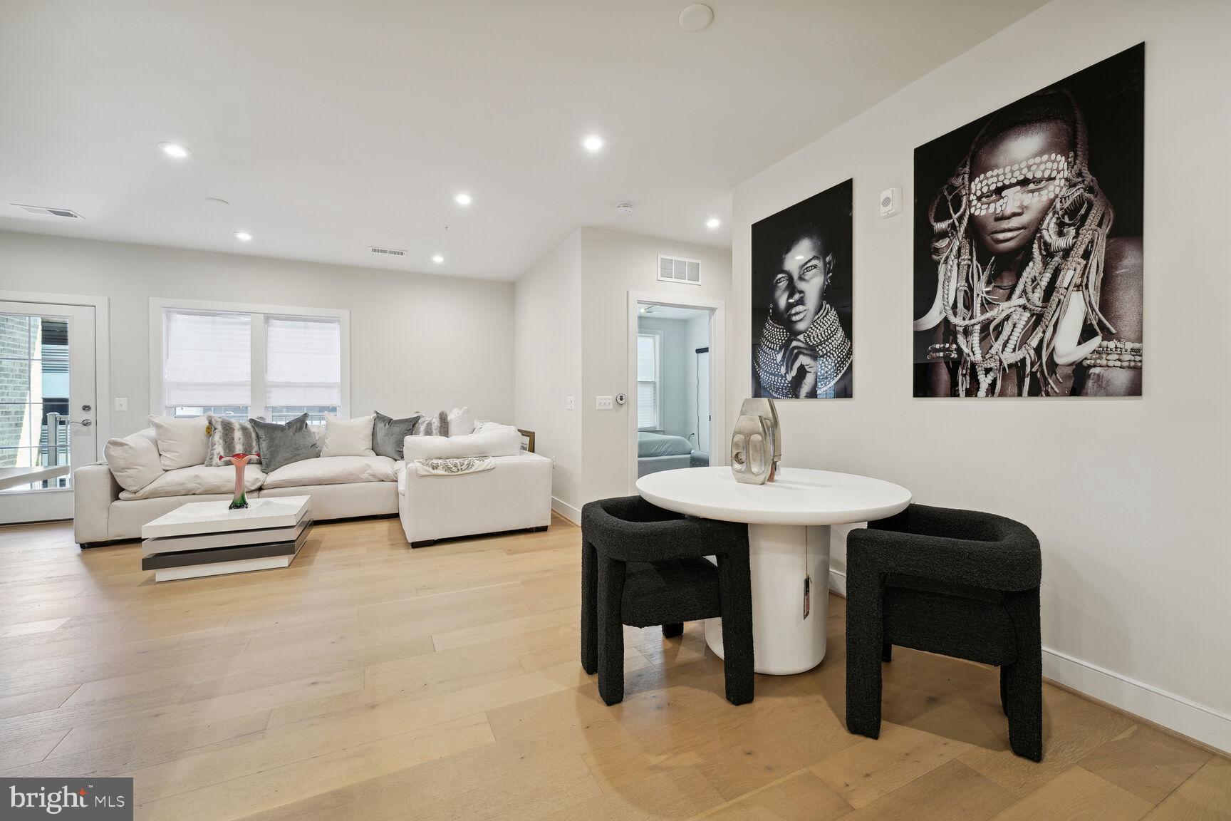 METROPARK AT ARROWBROOK - Residential